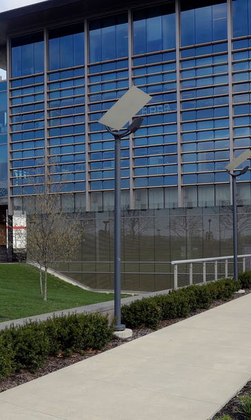 NCAA board approves compensation to amateur athletes for name, image, likeness